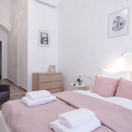 Brand New Studio With Aircon In The Center 부다페스트 외부 사진